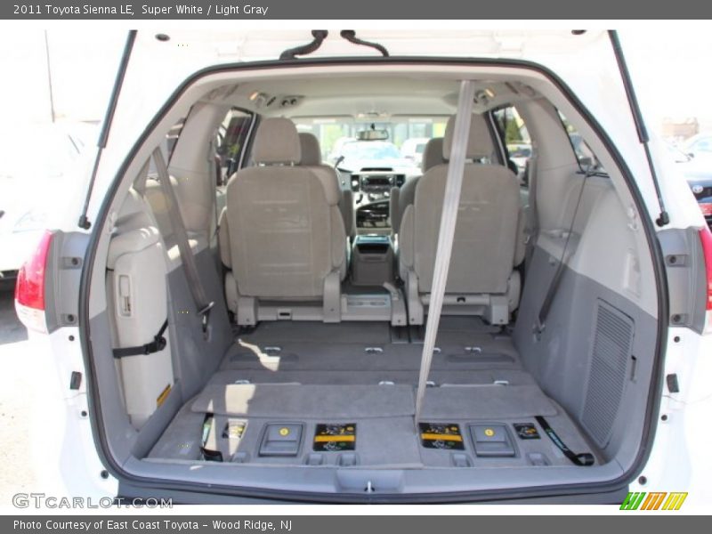 Super White / Light Gray 2011 Toyota Sienna LE