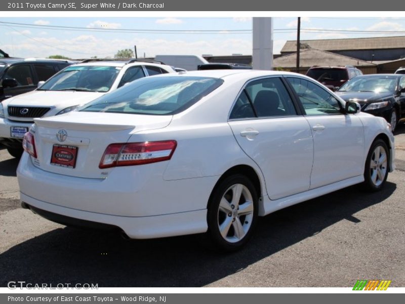 Super White / Dark Charcoal 2011 Toyota Camry SE