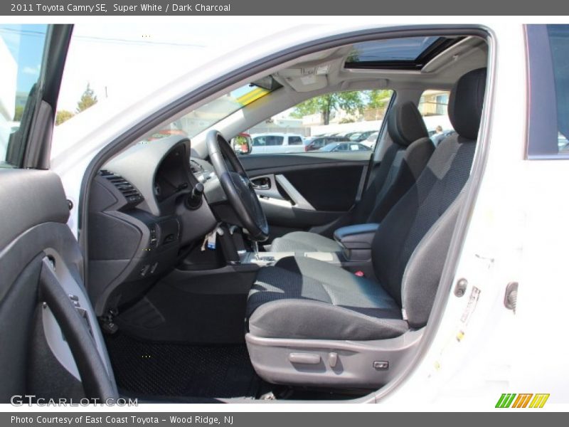 Super White / Dark Charcoal 2011 Toyota Camry SE