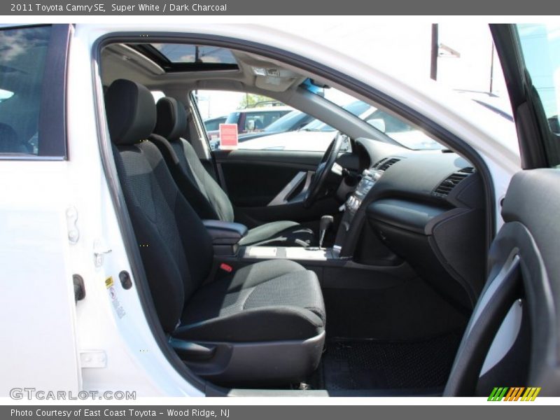 Super White / Dark Charcoal 2011 Toyota Camry SE
