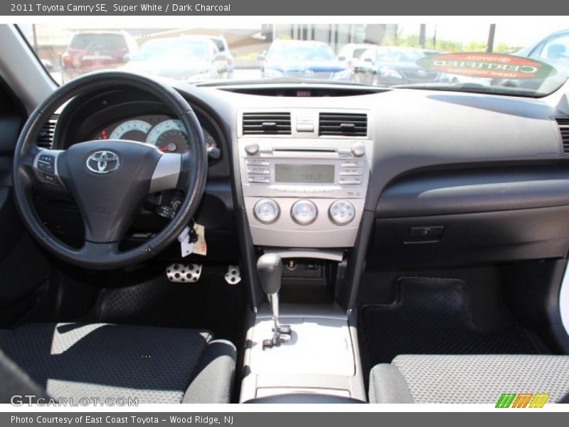 Super White / Dark Charcoal 2011 Toyota Camry SE