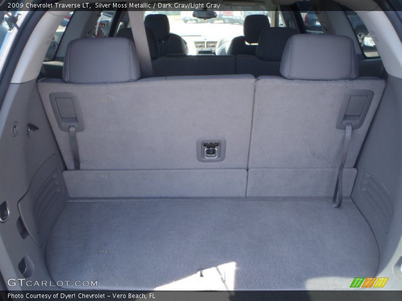 Silver Moss Metallic / Dark Gray/Light Gray 2009 Chevrolet Traverse LT
