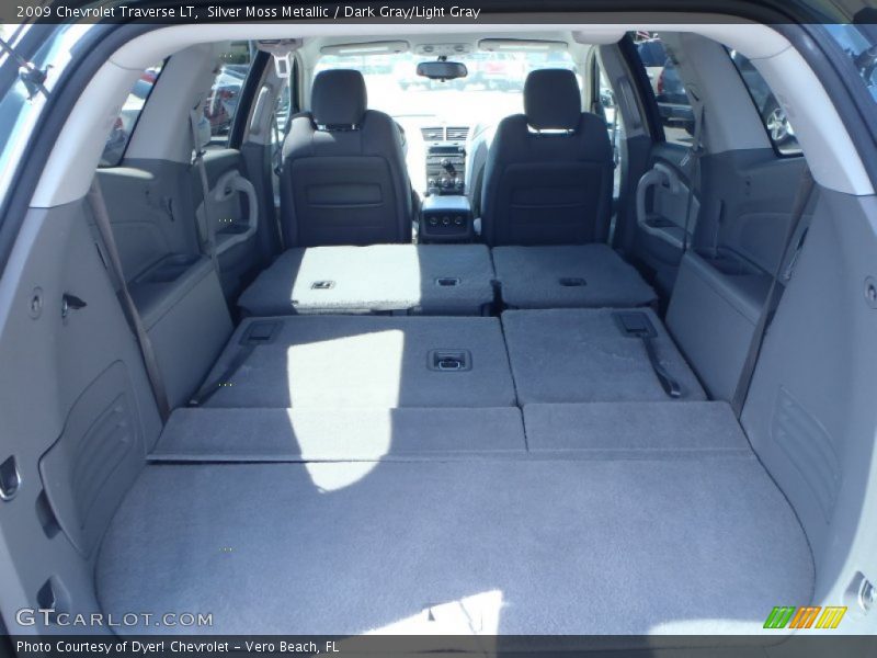 Silver Moss Metallic / Dark Gray/Light Gray 2009 Chevrolet Traverse LT