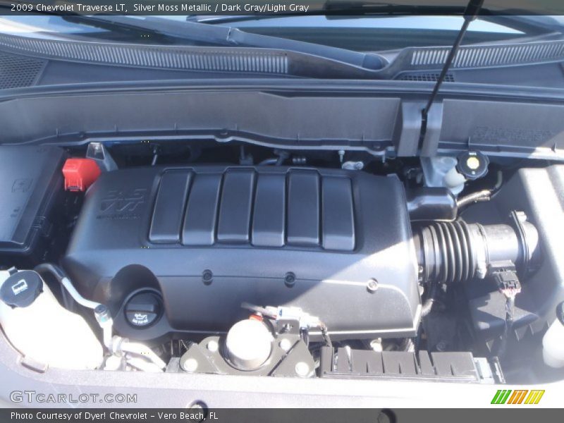 Silver Moss Metallic / Dark Gray/Light Gray 2009 Chevrolet Traverse LT