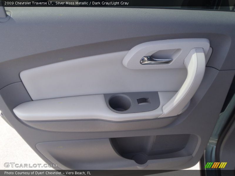 Silver Moss Metallic / Dark Gray/Light Gray 2009 Chevrolet Traverse LT