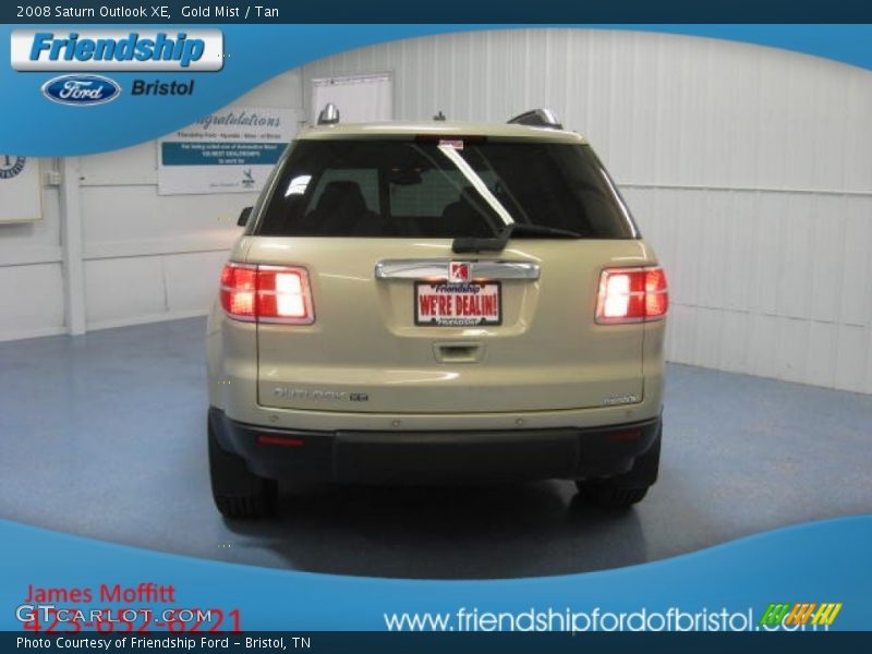 Gold Mist / Tan 2008 Saturn Outlook XE