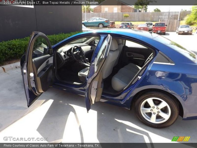 Blue Topaz Metallic / Medium Titanium 2013 Chevrolet Cruze LT