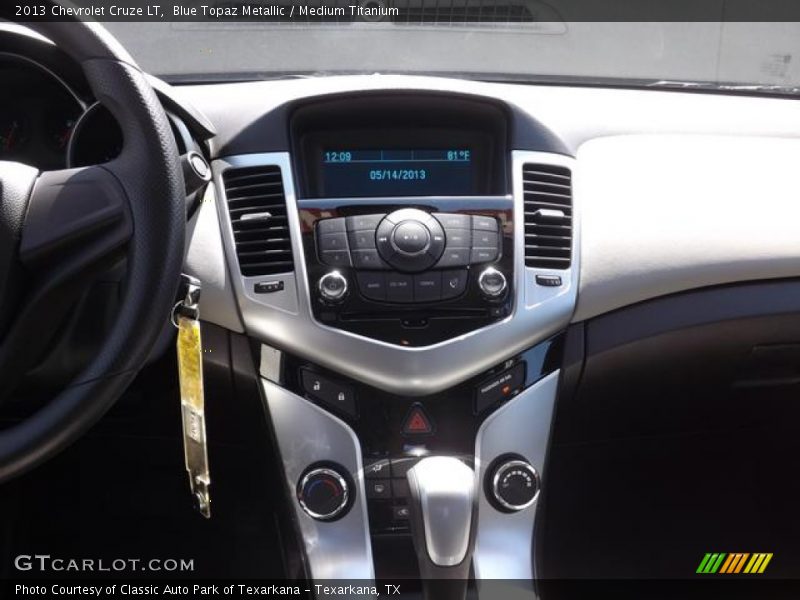 Blue Topaz Metallic / Medium Titanium 2013 Chevrolet Cruze LT