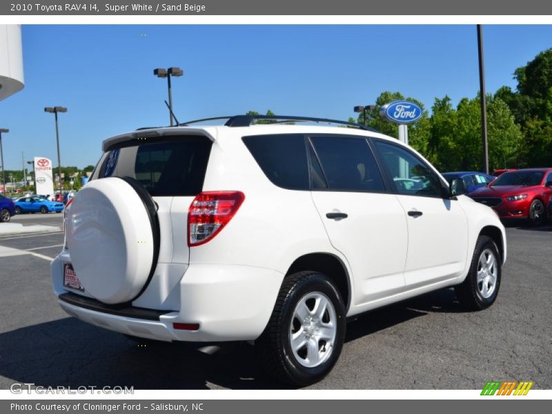 Super White / Sand Beige 2010 Toyota RAV4 I4