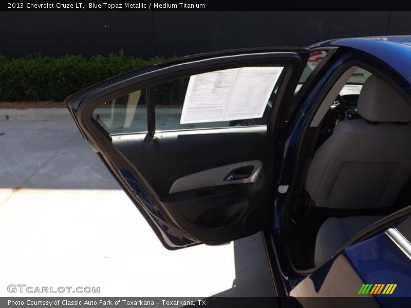 Blue Topaz Metallic / Medium Titanium 2013 Chevrolet Cruze LT
