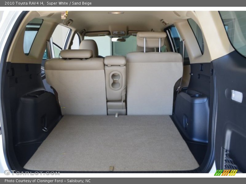 Super White / Sand Beige 2010 Toyota RAV4 I4
