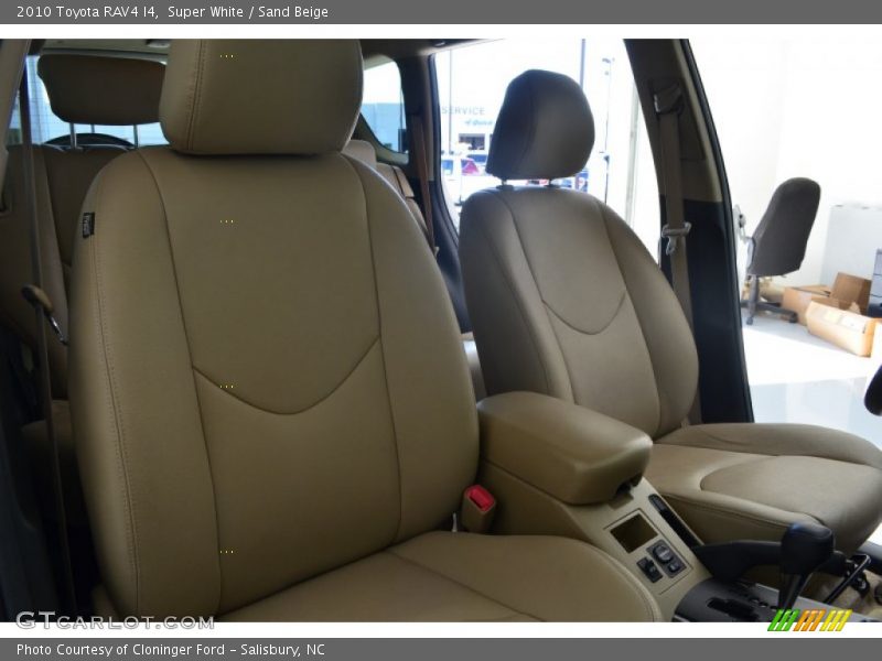 Super White / Sand Beige 2010 Toyota RAV4 I4