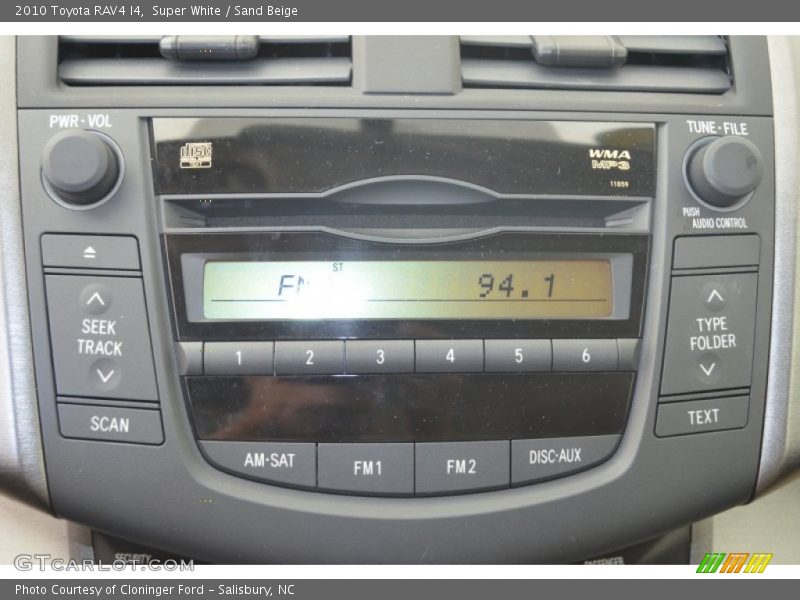 Super White / Sand Beige 2010 Toyota RAV4 I4