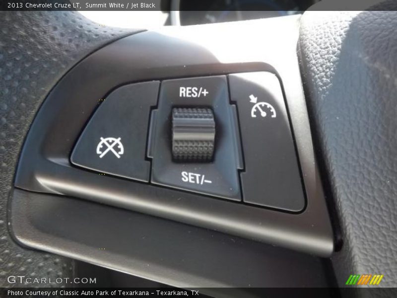 Summit White / Jet Black 2013 Chevrolet Cruze LT
