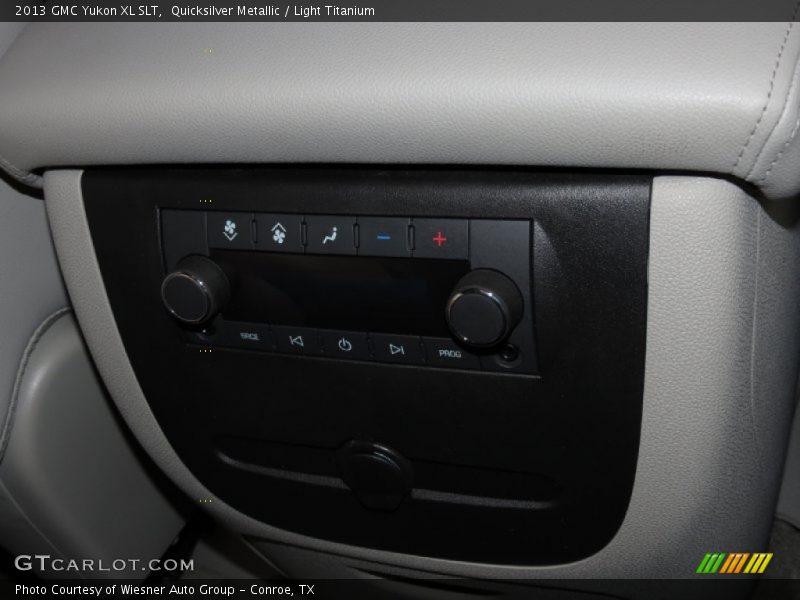 Quicksilver Metallic / Light Titanium 2013 GMC Yukon XL SLT