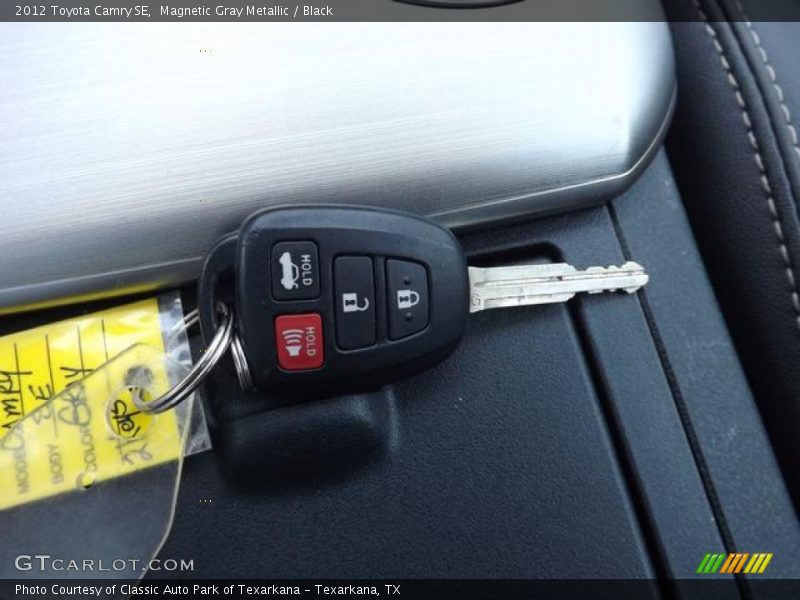 Magnetic Gray Metallic / Black 2012 Toyota Camry SE