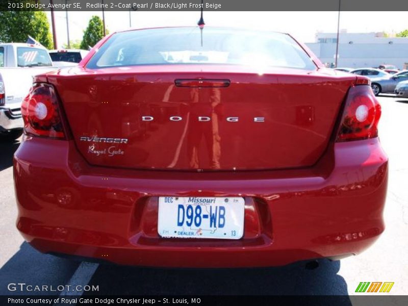 Redline 2-Coat Pearl / Black/Light Frost Beige 2013 Dodge Avenger SE