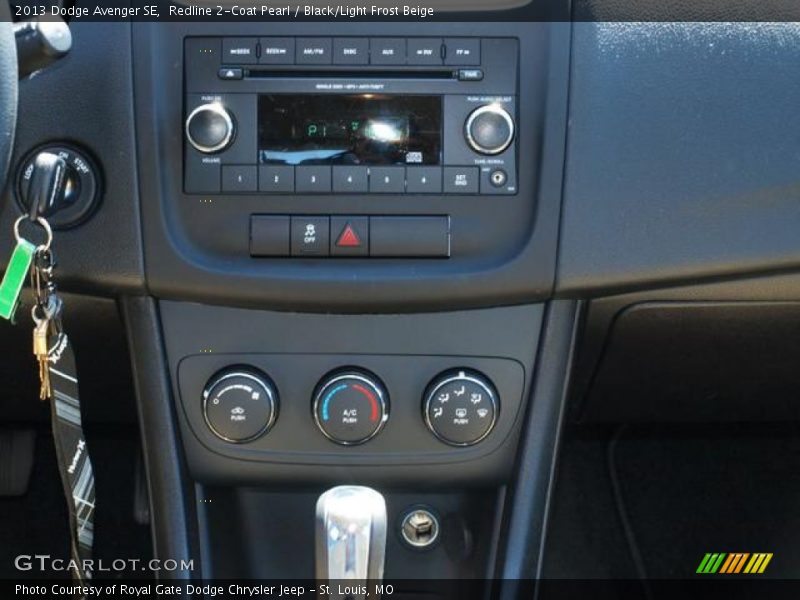 Redline 2-Coat Pearl / Black/Light Frost Beige 2013 Dodge Avenger SE