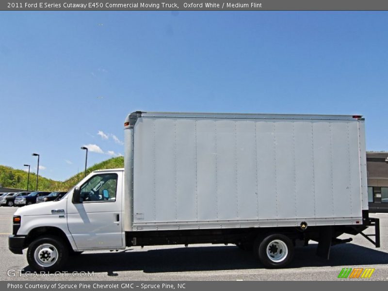  2011 E Series Cutaway E450 Commercial Moving Truck Oxford White