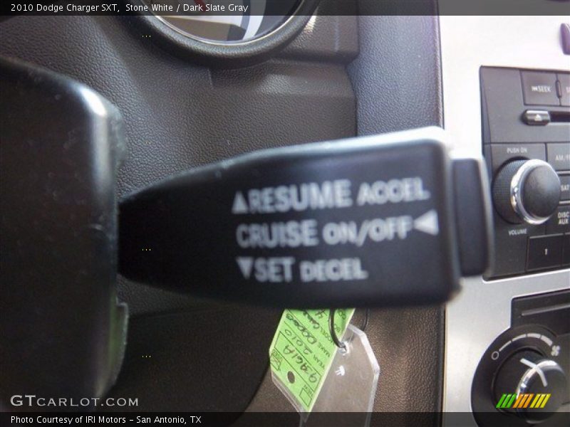 Stone White / Dark Slate Gray 2010 Dodge Charger SXT