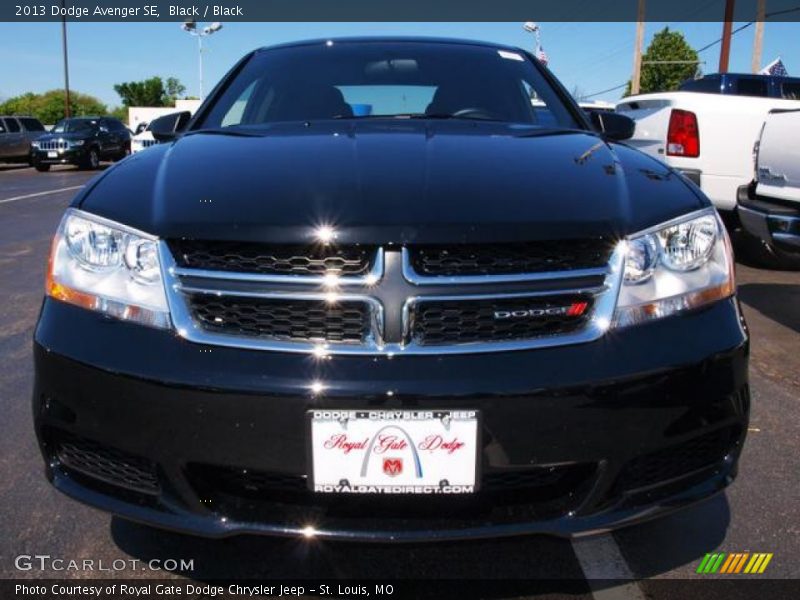 Black / Black 2013 Dodge Avenger SE