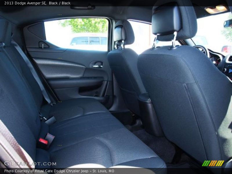 Black / Black 2013 Dodge Avenger SE