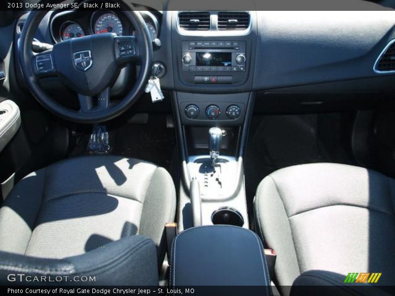 Black / Black 2013 Dodge Avenger SE