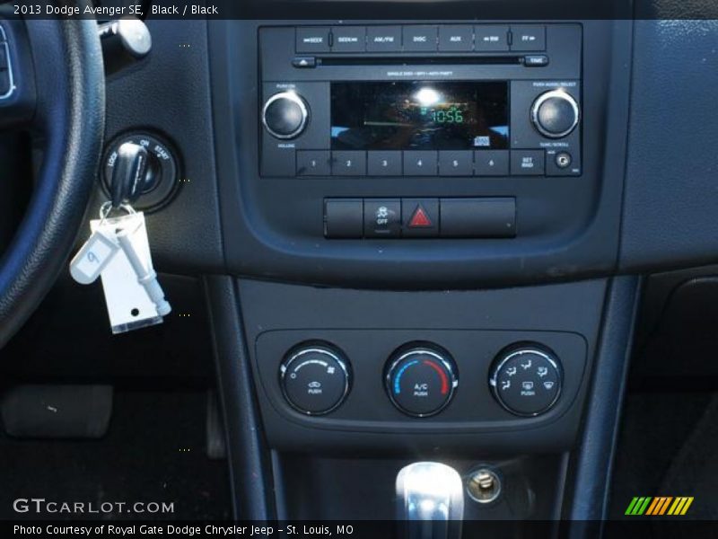Black / Black 2013 Dodge Avenger SE