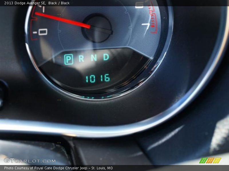 Black / Black 2013 Dodge Avenger SE