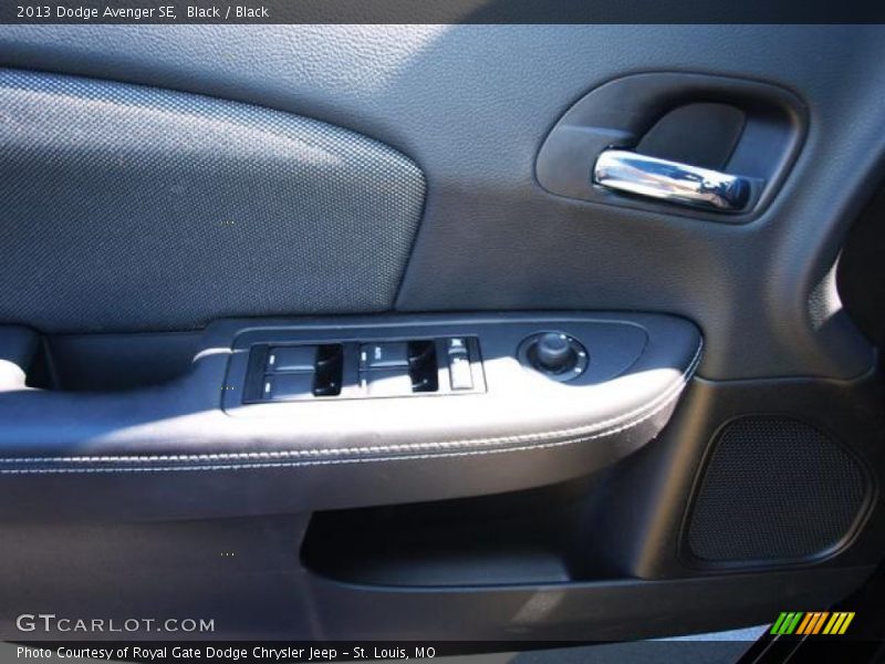 Black / Black 2013 Dodge Avenger SE