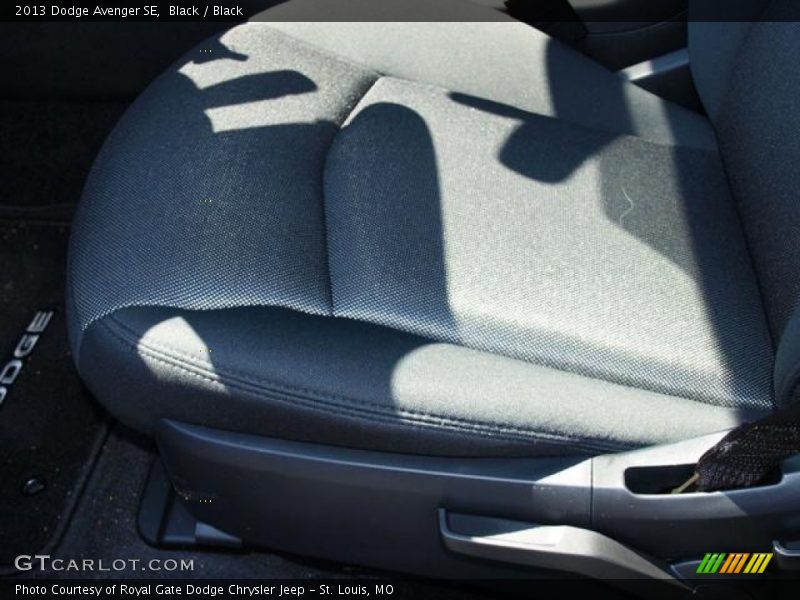Black / Black 2013 Dodge Avenger SE