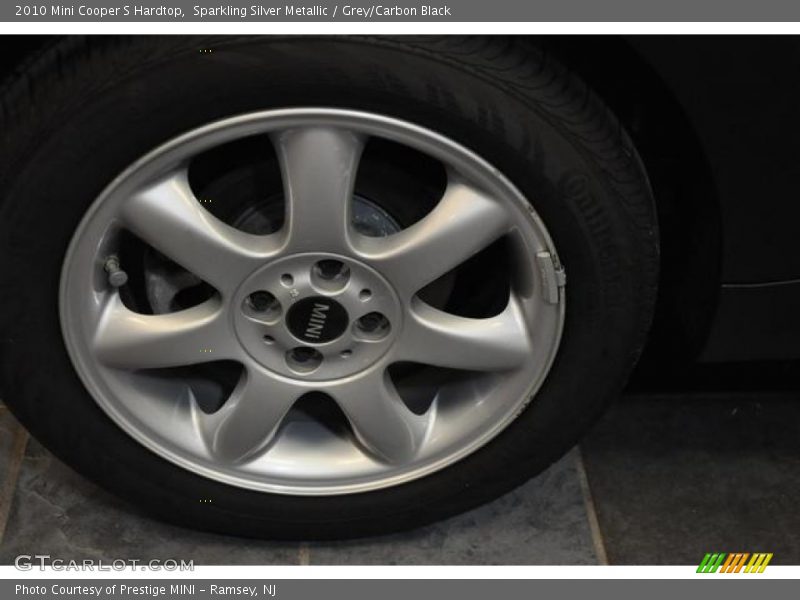 Sparkling Silver Metallic / Grey/Carbon Black 2010 Mini Cooper S Hardtop