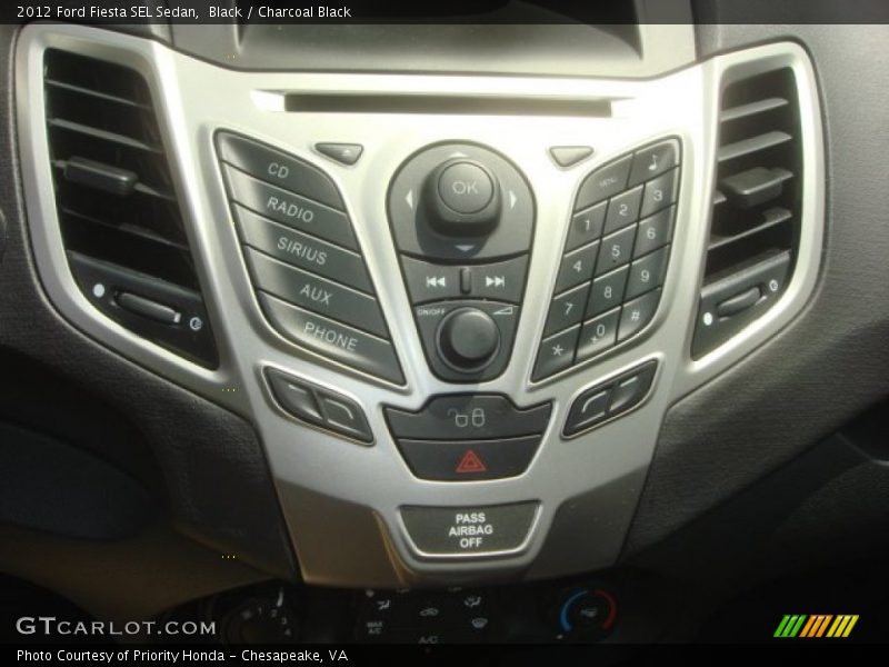 Black / Charcoal Black 2012 Ford Fiesta SEL Sedan
