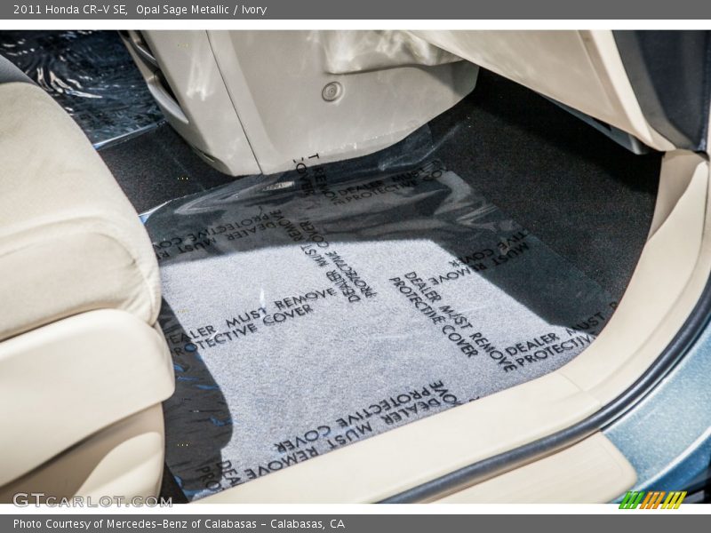 Opal Sage Metallic / Ivory 2011 Honda CR-V SE