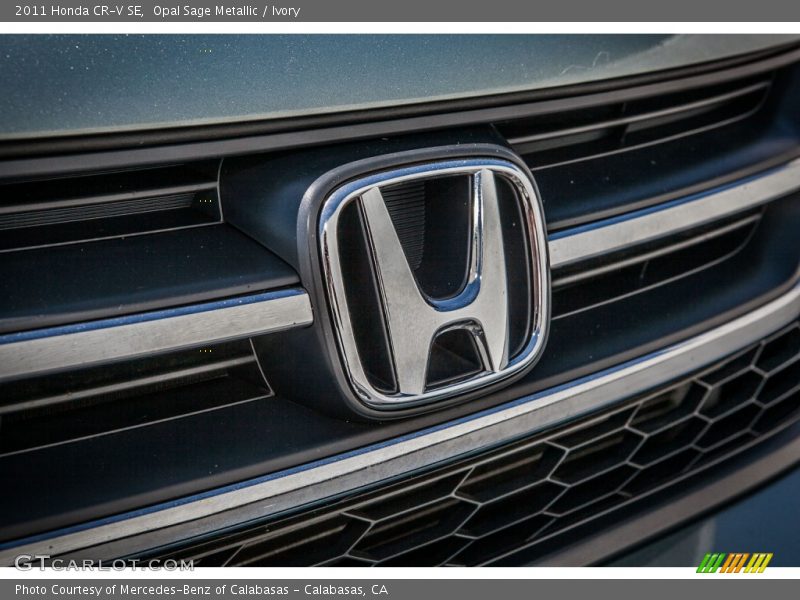 Opal Sage Metallic / Ivory 2011 Honda CR-V SE