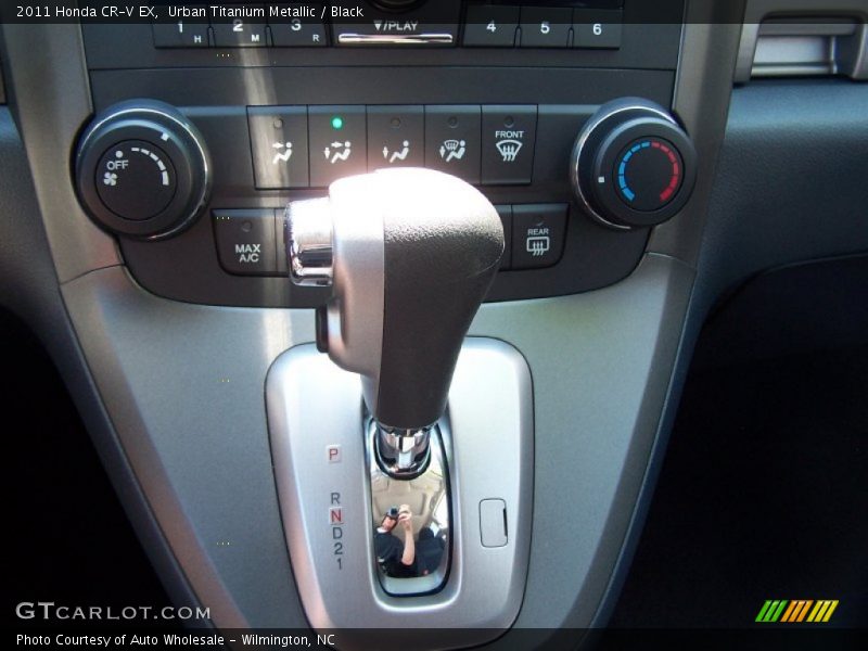 Urban Titanium Metallic / Black 2011 Honda CR-V EX