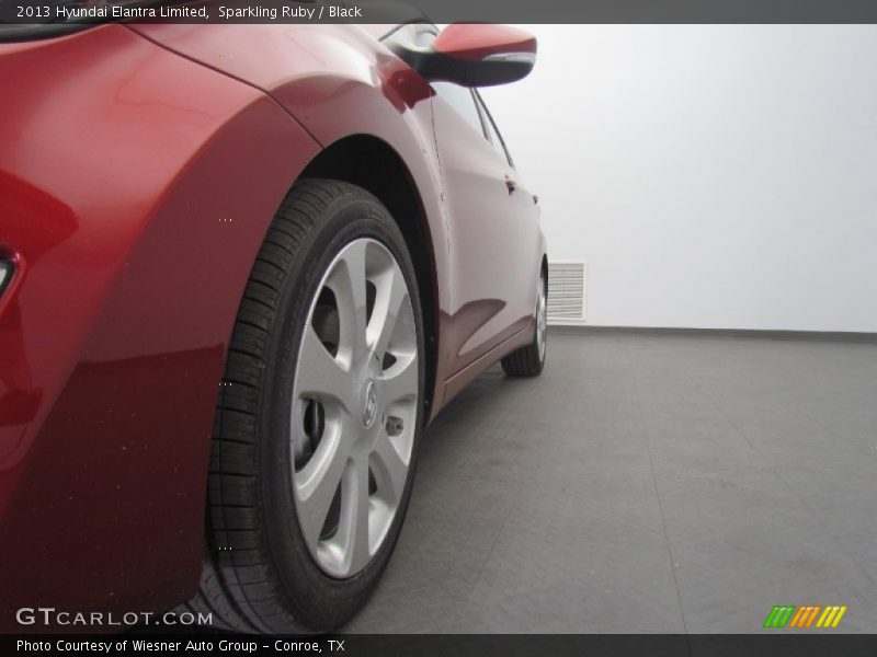 Sparkling Ruby / Black 2013 Hyundai Elantra Limited