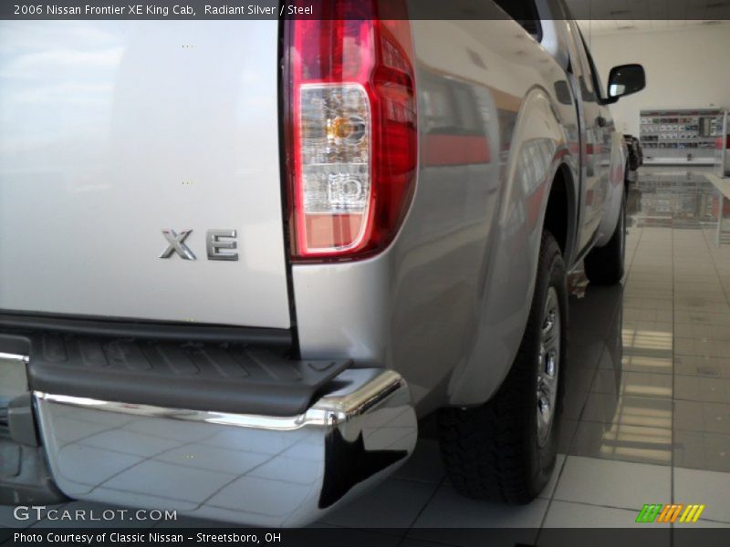 Radiant Silver / Steel 2006 Nissan Frontier XE King Cab
