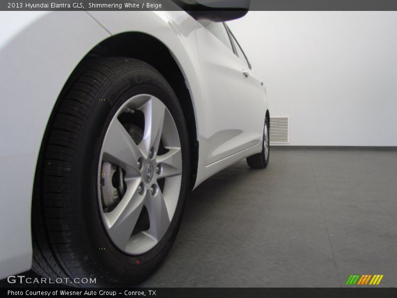 Shimmering White / Beige 2013 Hyundai Elantra GLS