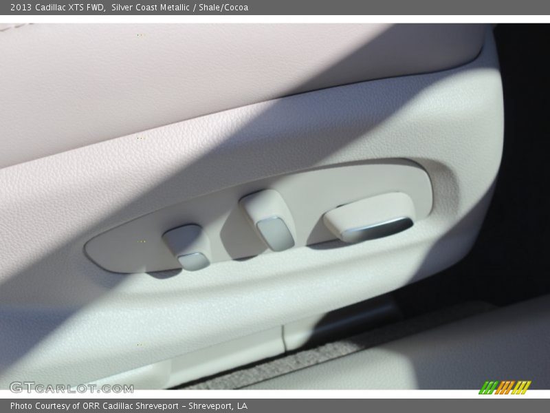 Silver Coast Metallic / Shale/Cocoa 2013 Cadillac XTS FWD