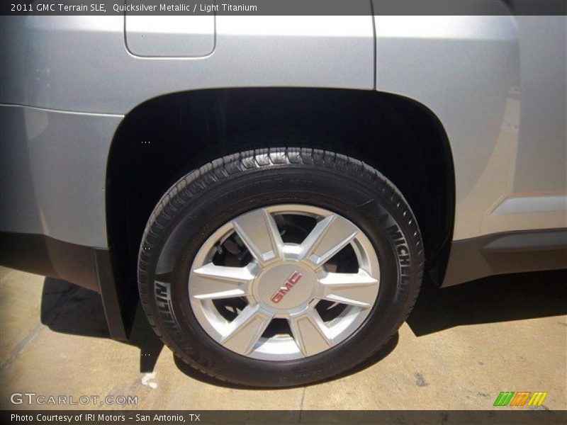 Quicksilver Metallic / Light Titanium 2011 GMC Terrain SLE