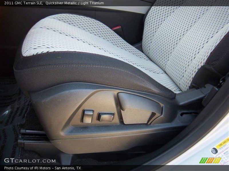 Quicksilver Metallic / Light Titanium 2011 GMC Terrain SLE