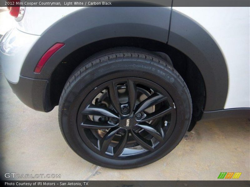 Light White / Carbon Black 2012 Mini Cooper Countryman