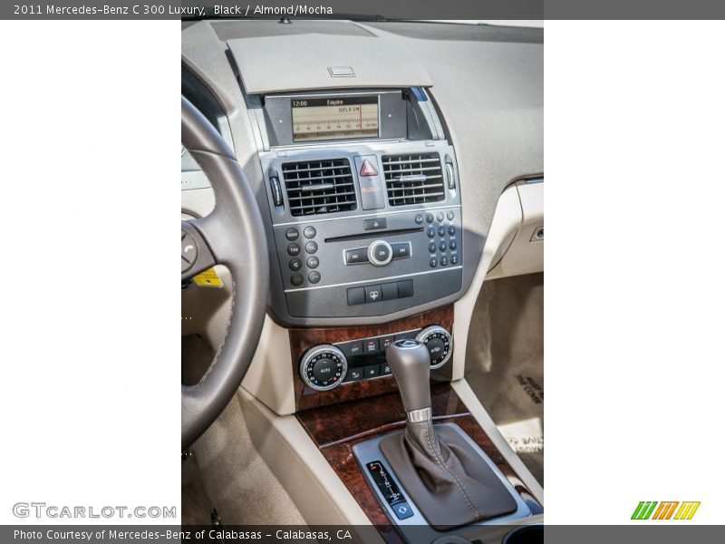 Controls of 2011 C 300 Luxury