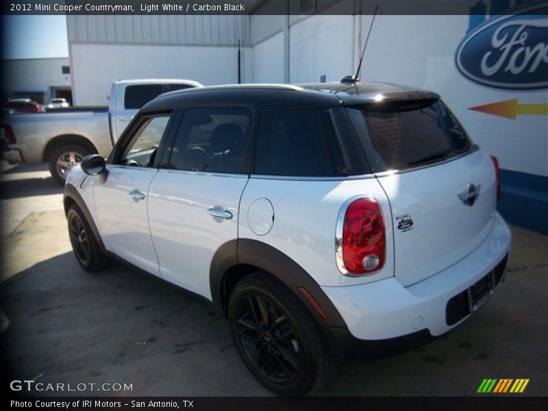 Light White / Carbon Black 2012 Mini Cooper Countryman