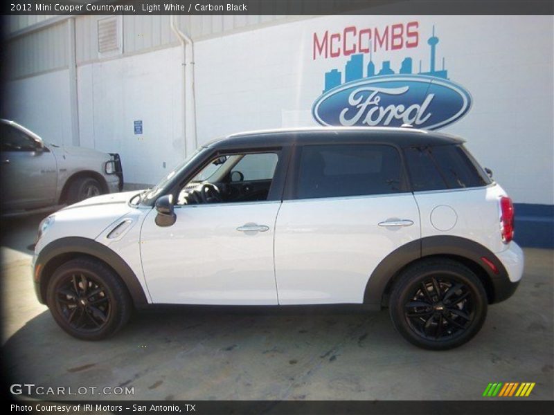 Light White / Carbon Black 2012 Mini Cooper Countryman