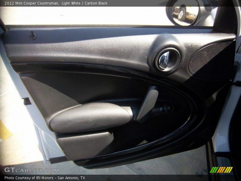 Light White / Carbon Black 2012 Mini Cooper Countryman