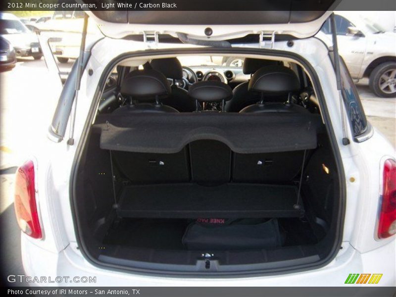 Light White / Carbon Black 2012 Mini Cooper Countryman