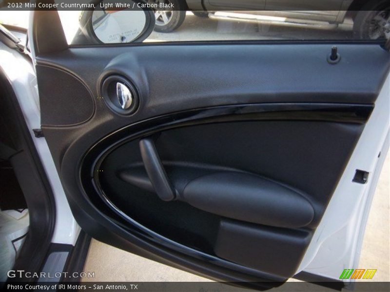 Light White / Carbon Black 2012 Mini Cooper Countryman