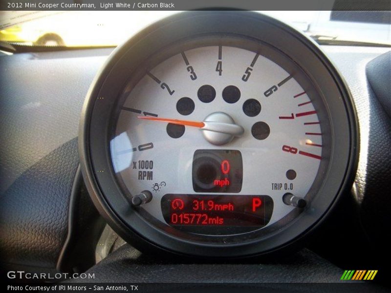 Light White / Carbon Black 2012 Mini Cooper Countryman